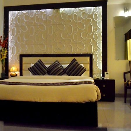 Hotel Landmark Gwalior Eksteriør bilde