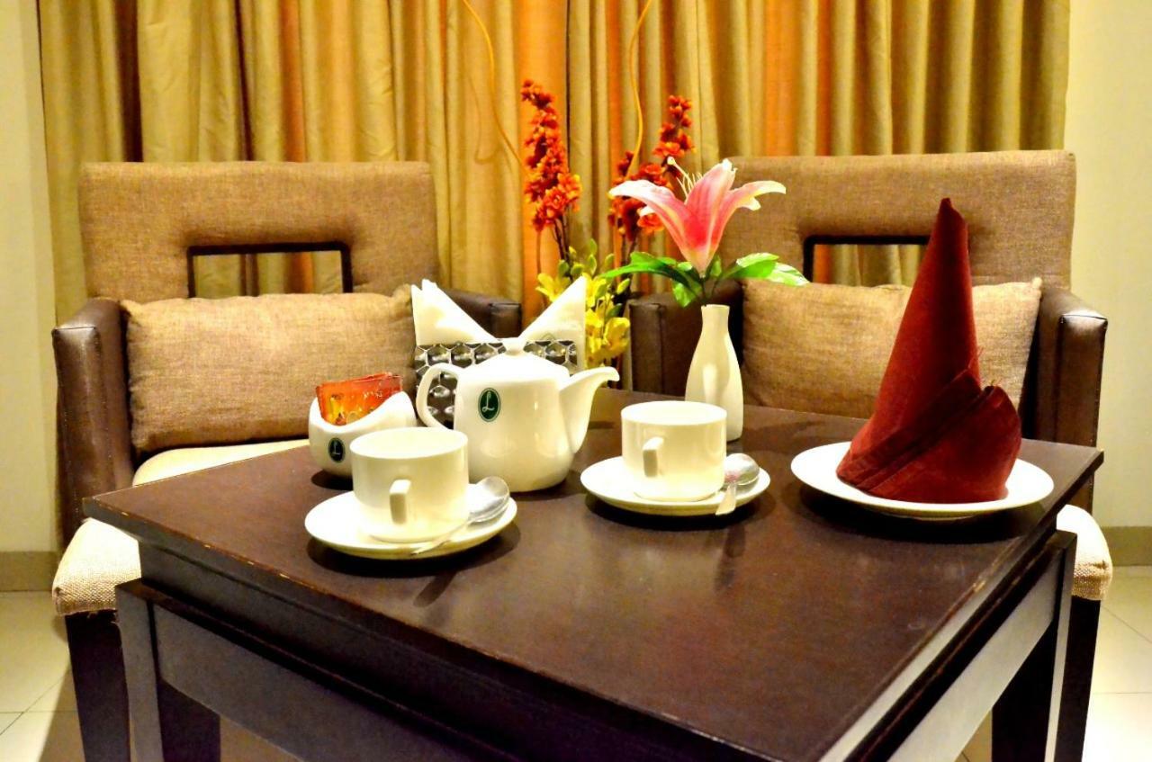Hotel Landmark Gwalior Eksteriør bilde