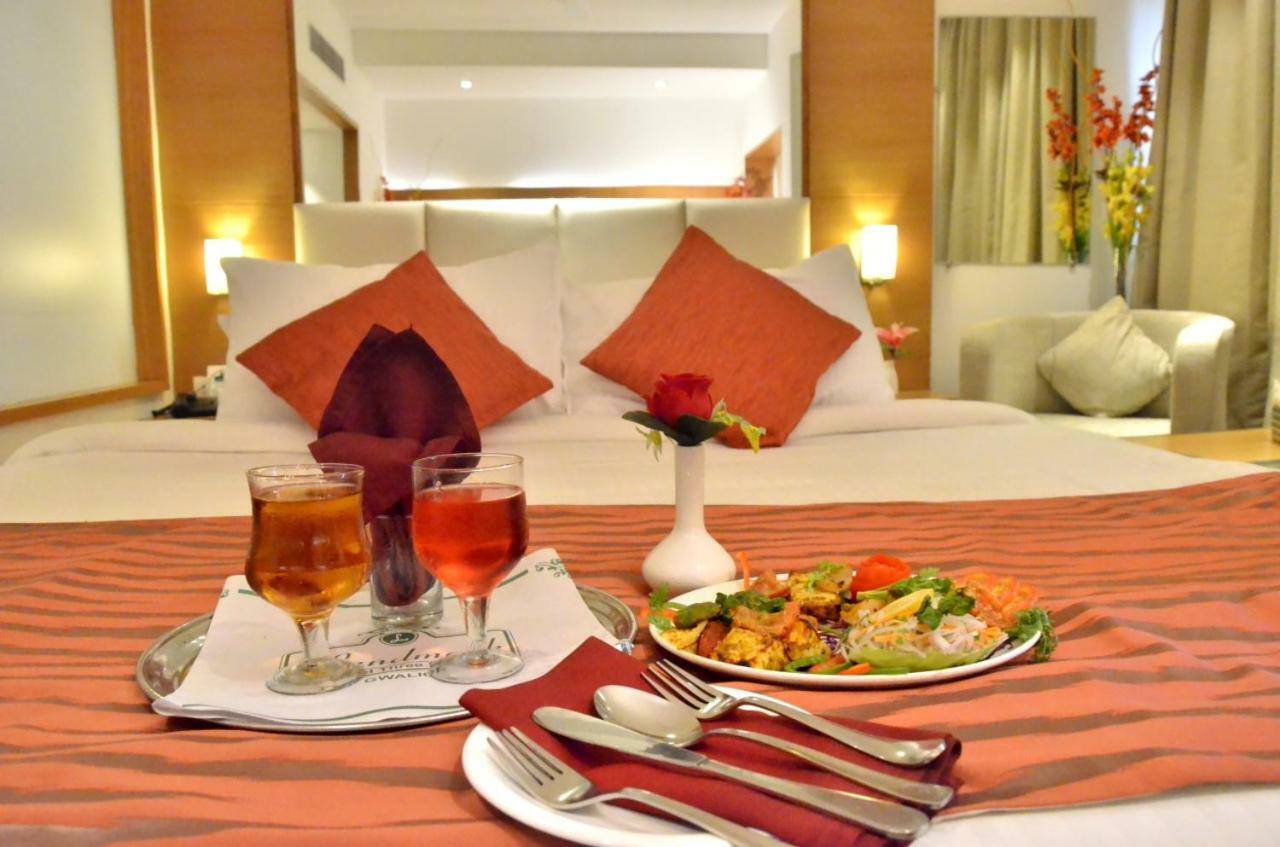 Hotel Landmark Gwalior Eksteriør bilde